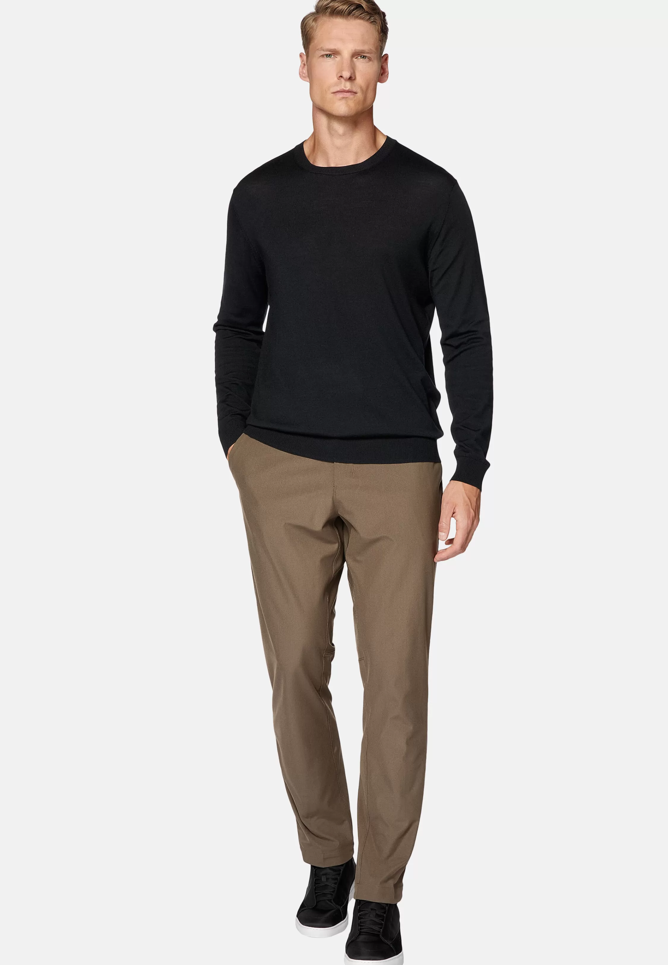 Boggi Milano Black Crew Neck Jumper In Superfine Merino Wool