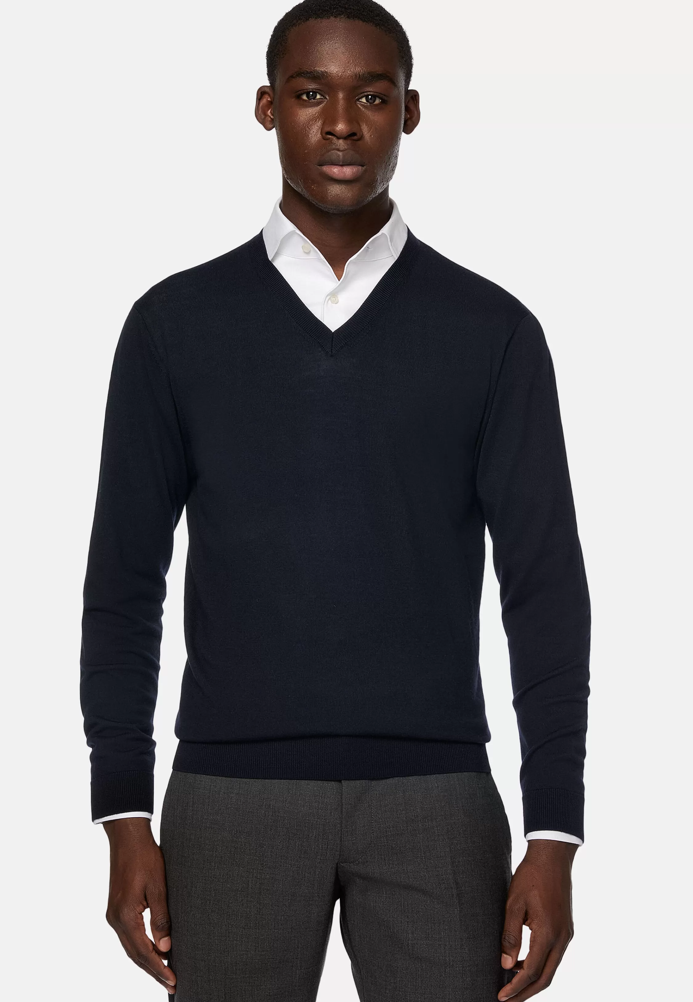 Boggi Milano Merino Wool V-Neck Jumper