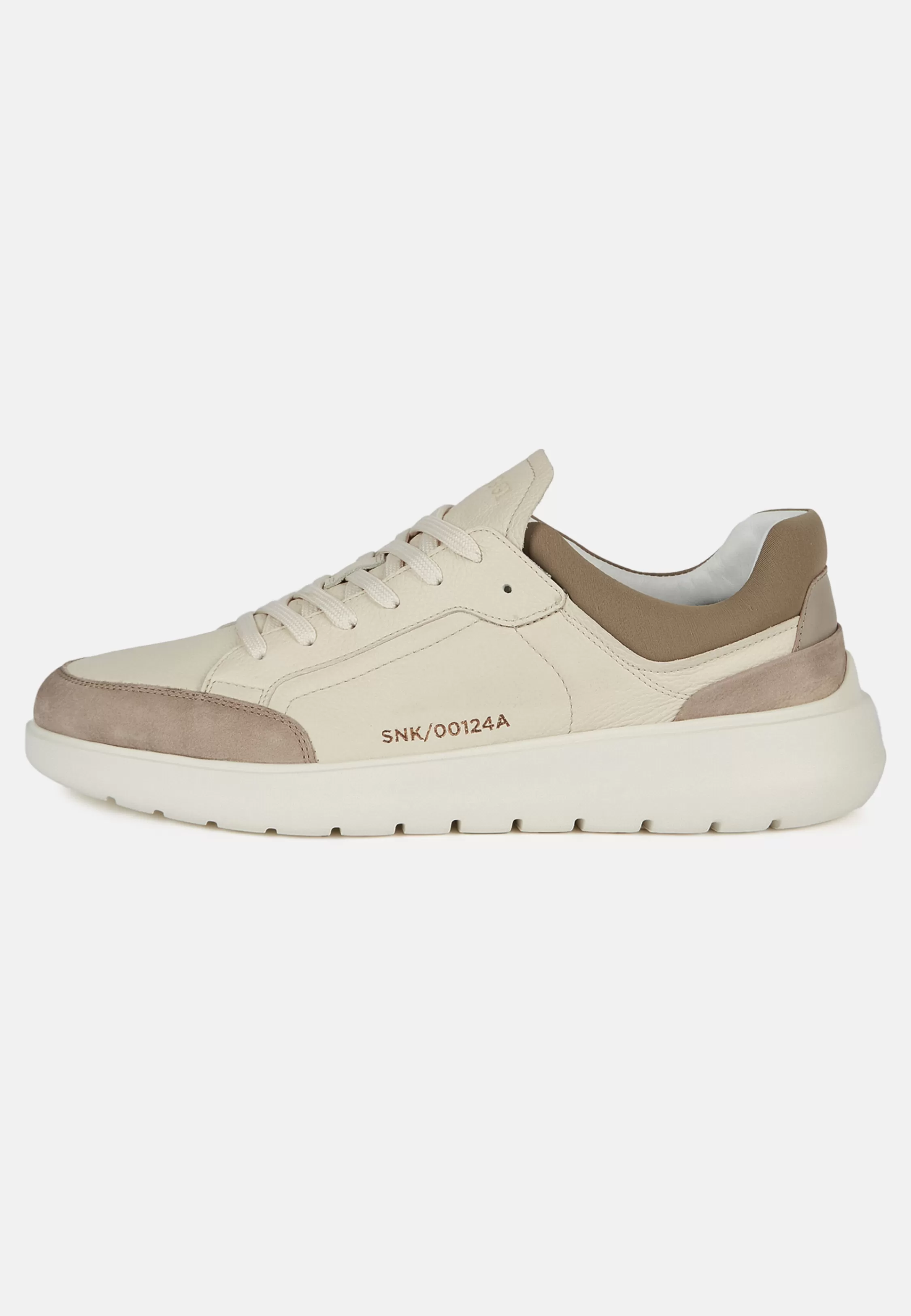 Boggi Milano Trainers In Tumbled Leather